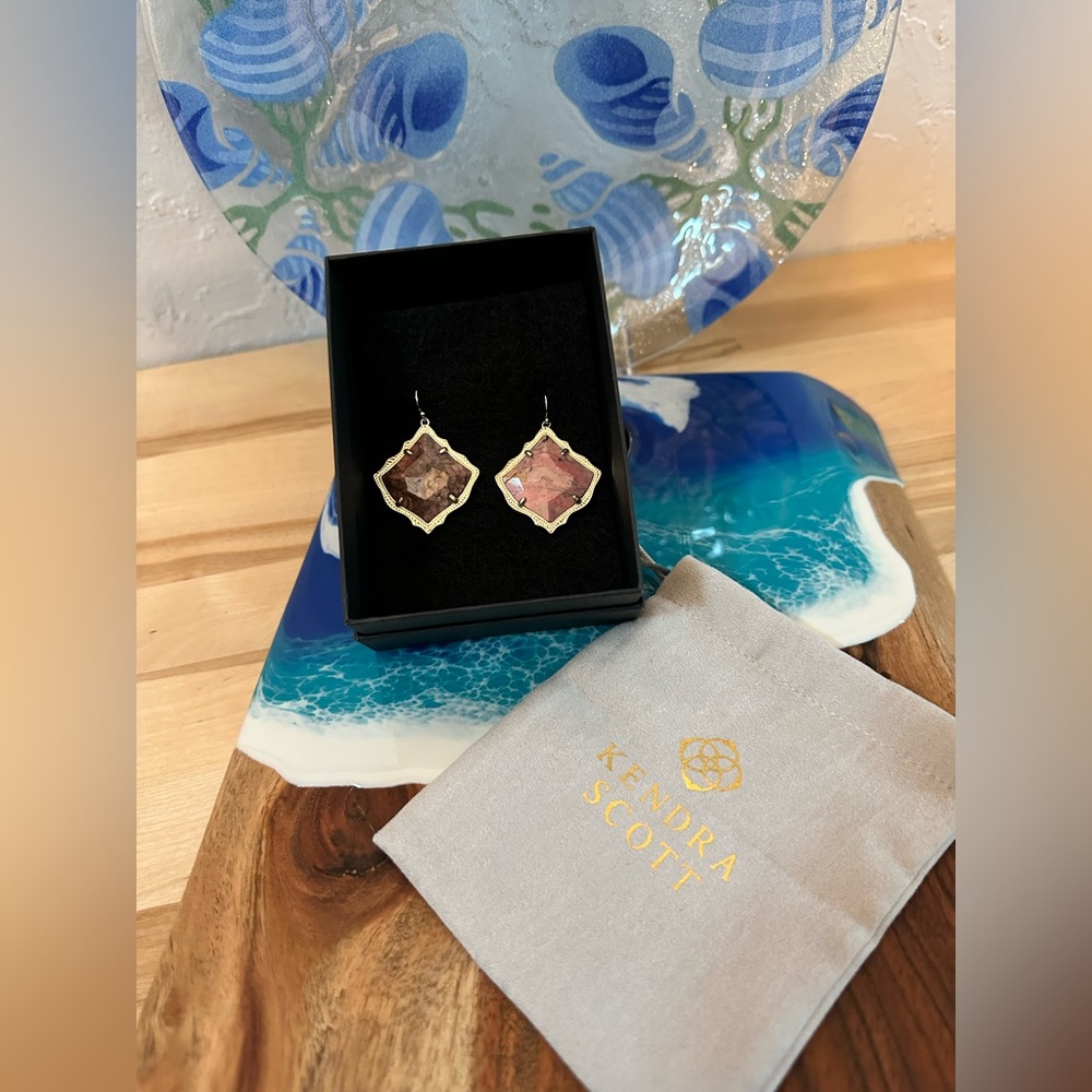 Kendra Scott Kirsten Gold Drop Earrings with Pink Stone